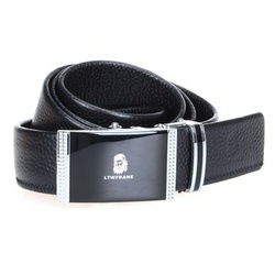 頭層牛皮腰帶價(jià)格與選購(gòu)指南 190-240元區(qū)間比價(jià)分析